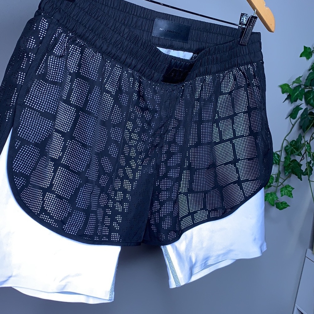 ALEXANDER WANG x H&M | Runaway Double Run Shorts HM - Picture 5 of 15